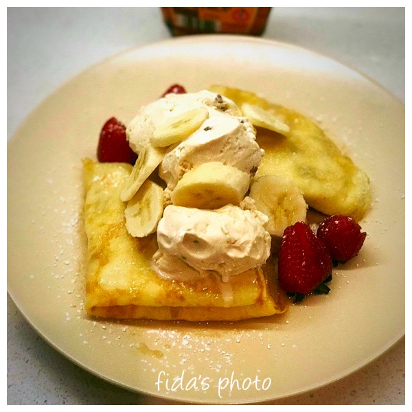 crepe seperti ini yang biasa aku sajikan untuk anak-anak, tapi ini menggunakan foto temen namanya fida, makasih ya mba fida